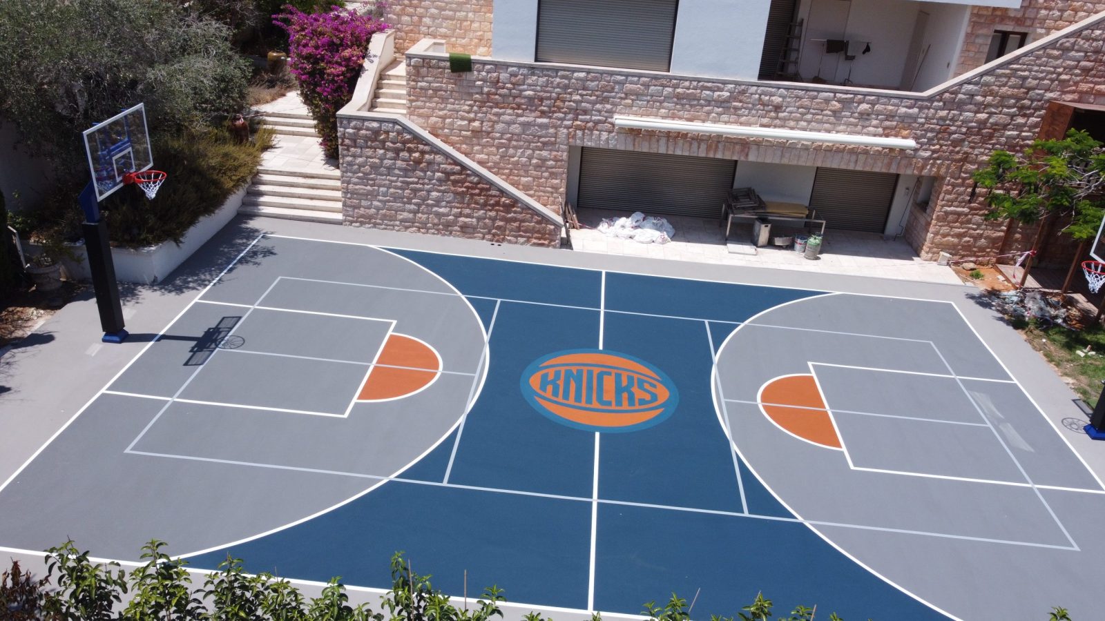 מגרש כדורסל ביתי