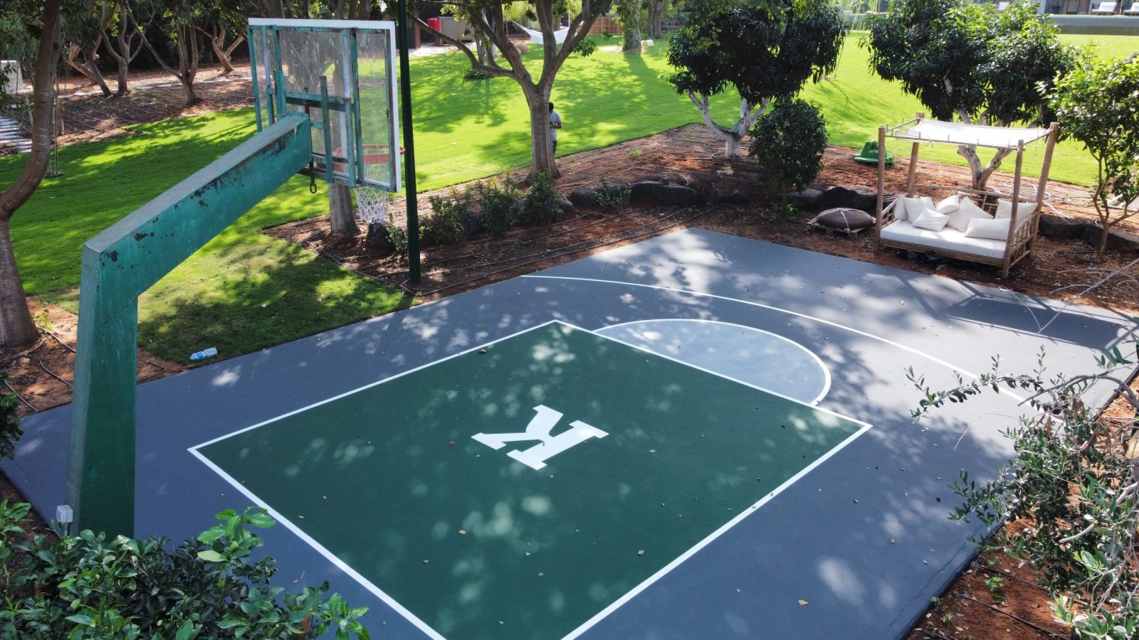 מגרש כדורסל ביתי